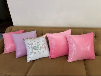 Decorative pillows