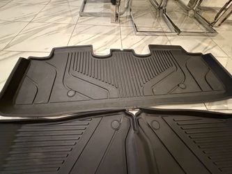 Tesla Model Y 2024- All-Weather Rubber Car Floor Mats Set