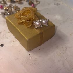 Earrings (swipe Too See All) 