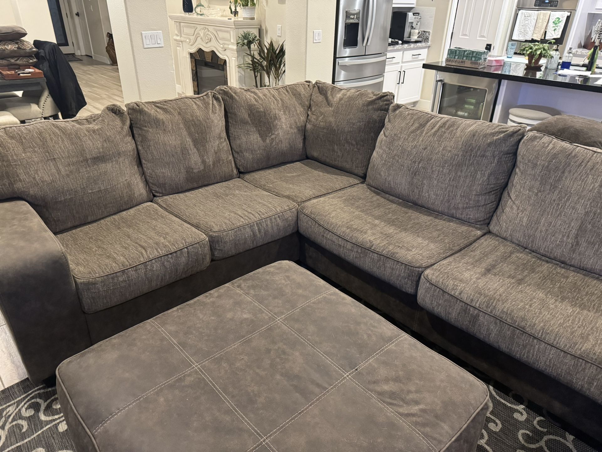 Like New Sectional Couch