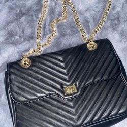 Black Purse 