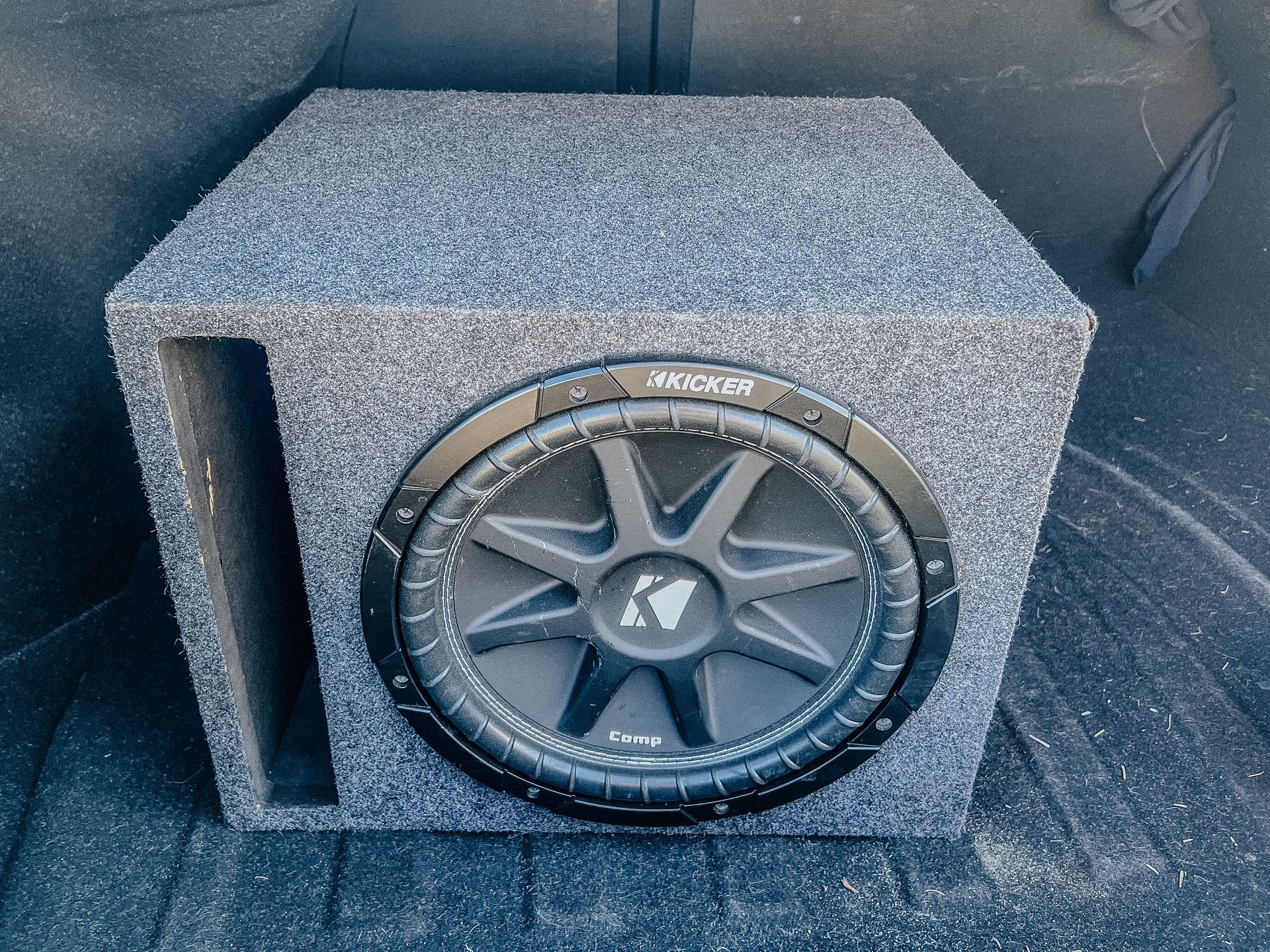12” Kicker subwoofer & Pioneer Amp for Sale in Salisbury, NC OfferUp