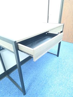 Computer Desk / 2 Drawers