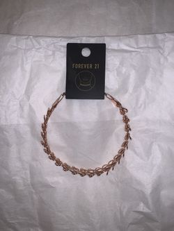 Rose gold choker