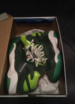 Christmas Reebok pumps sz9.5