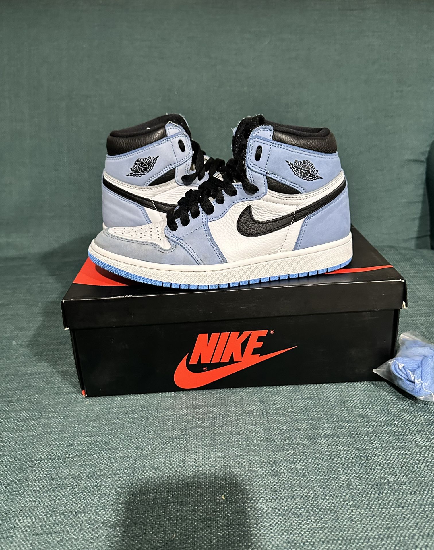 Jordan 1 Retro High OG “University Blue”—Size 6