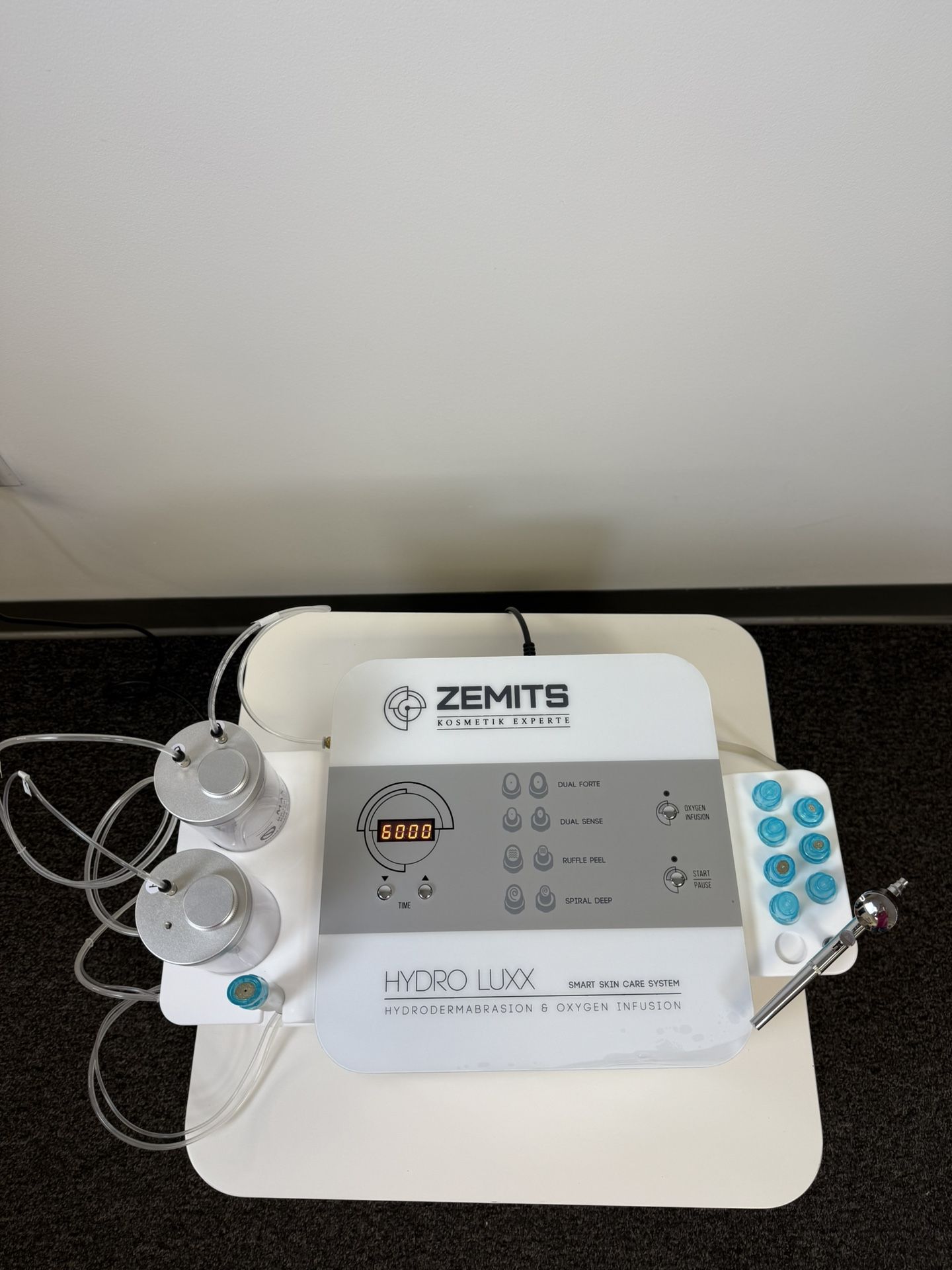 HydroLuxx Zemits HydroFacial Machine – Like HydraFacial / Skinwave | Hydrodermabrasion + OxyGen