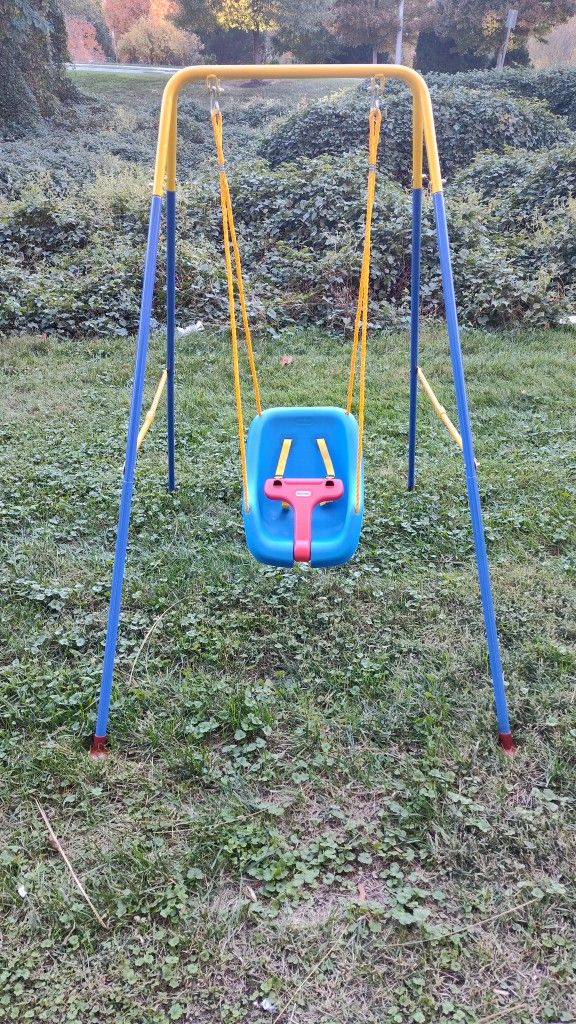 Kids Swing Set