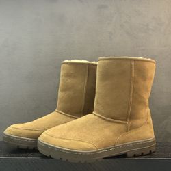 UGG Warm And Cozy Winter Boots size 11 New 