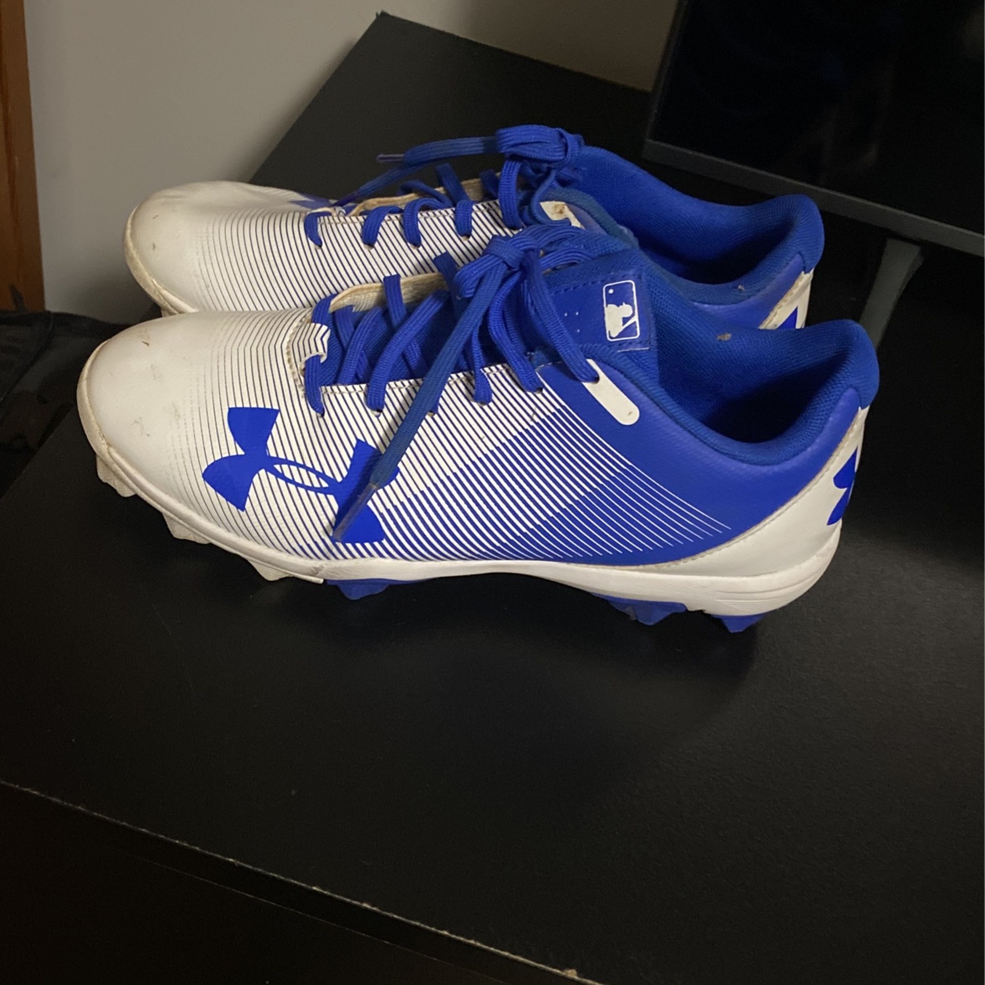 Under Amour Youth Baseball Cleats