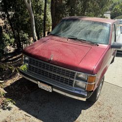 1986 Dodge Caravan