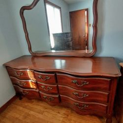 Vintage Drexel Wooden Dresser w/mirror For Sale!