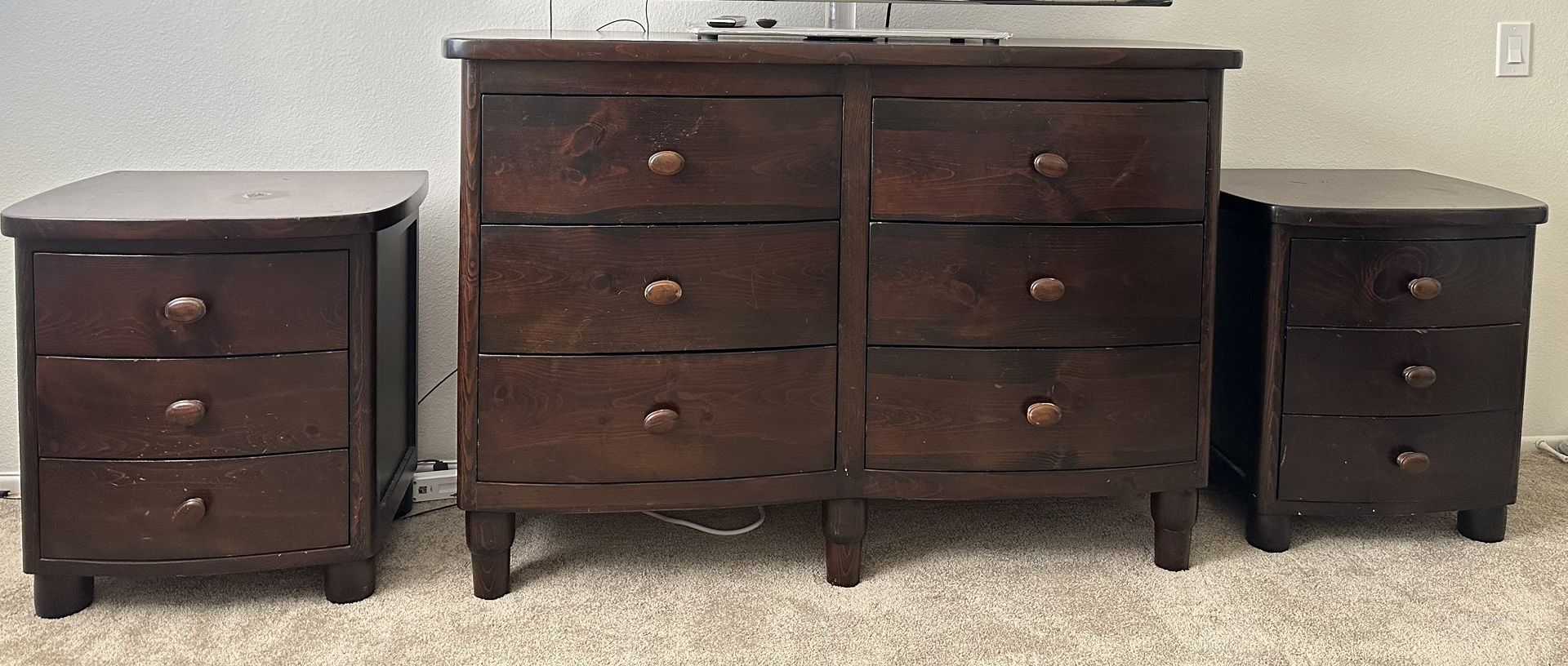 Solid Wood Bedroom Dresser And Wide Tables Set 
