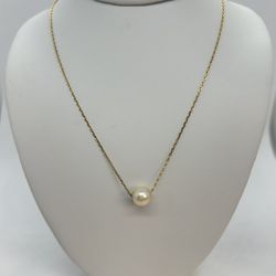 Necklace Yellow Gold 18k. Pearl