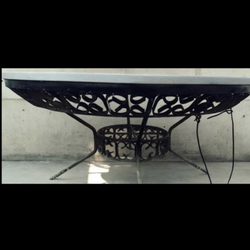 FOR SALE  VINTAGE SOLID MARBLe COFFE table in and out door really heavy 38” wide x 20” high  $250 firm on price and others ITEAMS