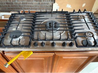 Bosch gas stove top and exhaust