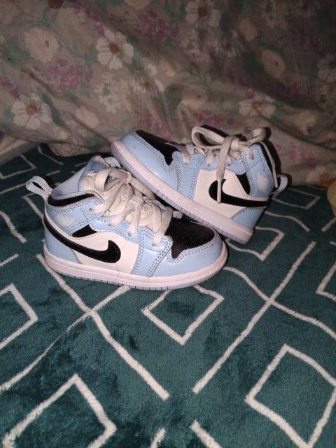 Nikes