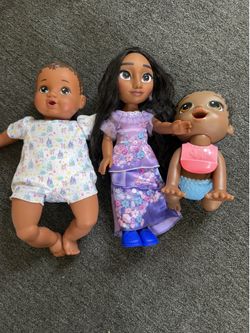 Used girls dolls set