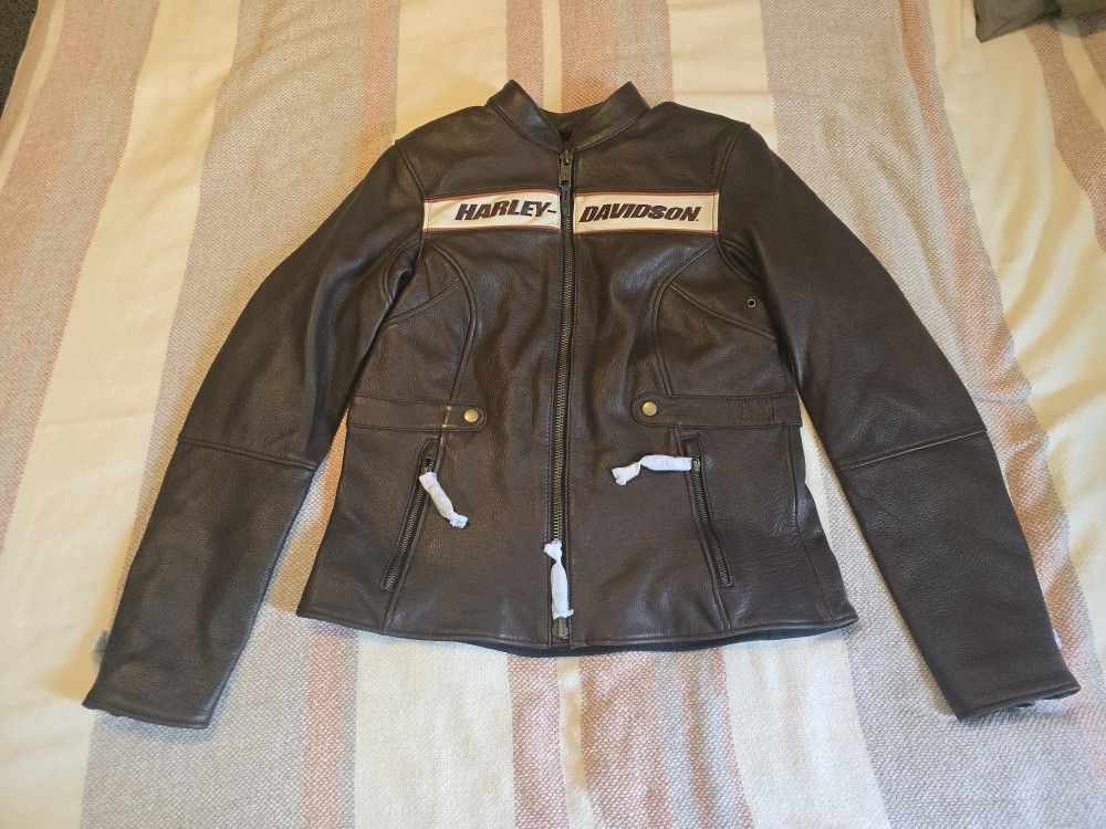 Authentic Brand NEW! Women's Victory Lane Leather Jacket