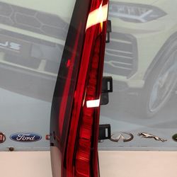 2019-2024 CADILLAC XT4 LEFT TAIL LIGHT