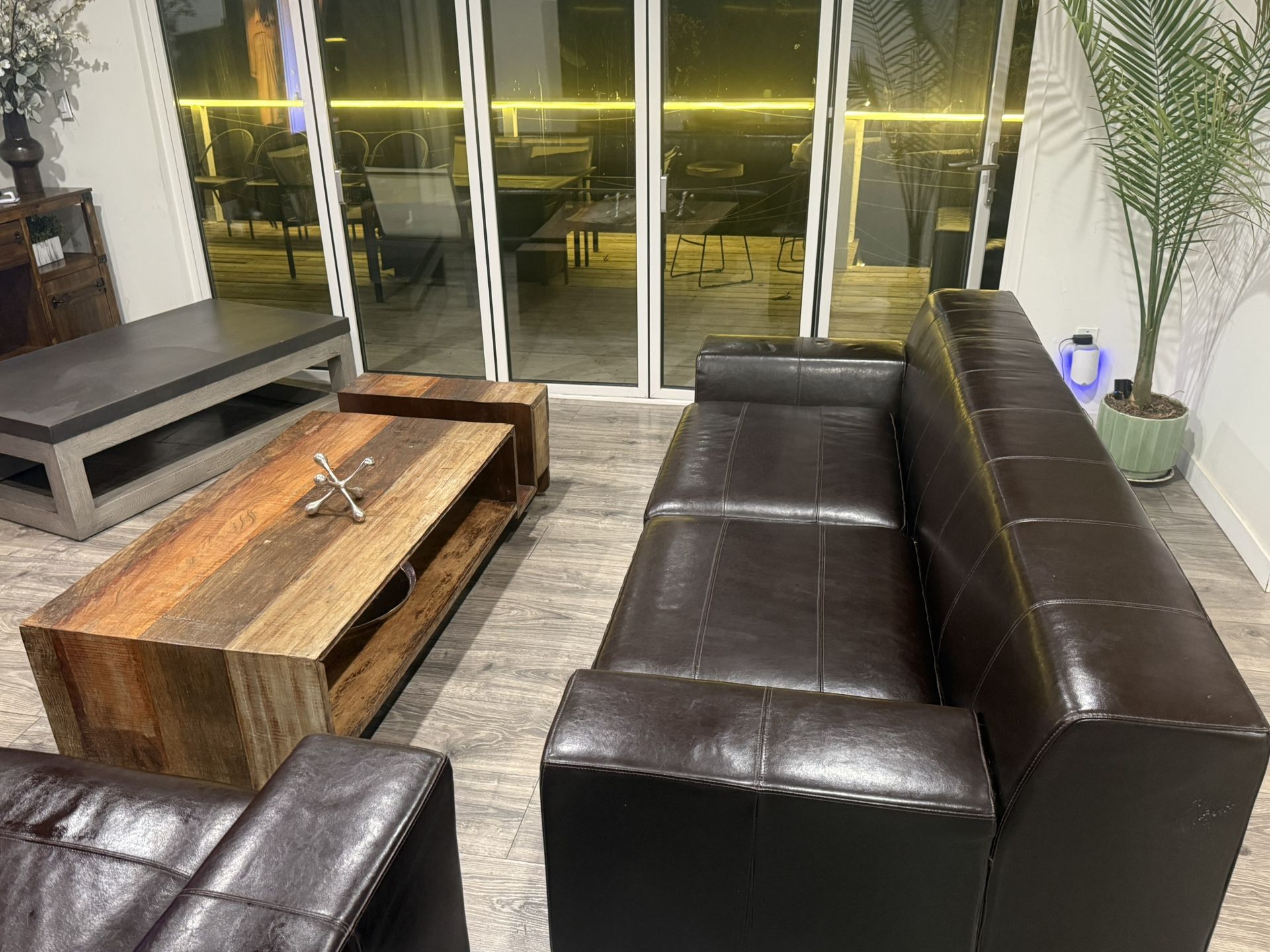 Leather Sofa Couches Sits 8 Beautiful Coffee Table