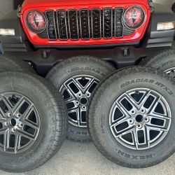 Five New (Take Off) Jeep JL Wrangler Wheels and Tires 