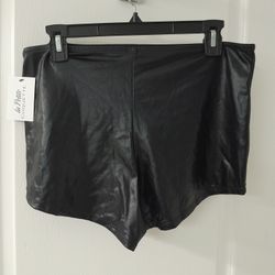 NWT Black Faux Leather Women's XL Shorts