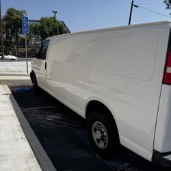 2017 Chevrolet Express 2500