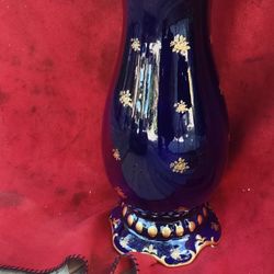 Selling This Beautiful Decorative Flower Vase 