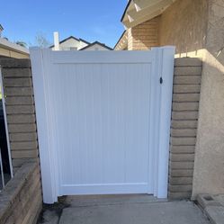 Vinyl Gates