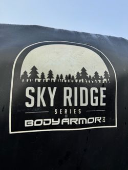 Skyridge Series Body Armor 4x4 Awning 270