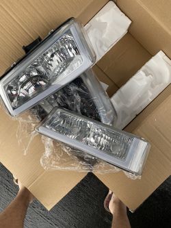 2003-06 Silverado Head Lights 
