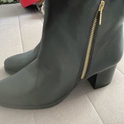 Brand New Aerosoles Boots/heels Size 7 1/2