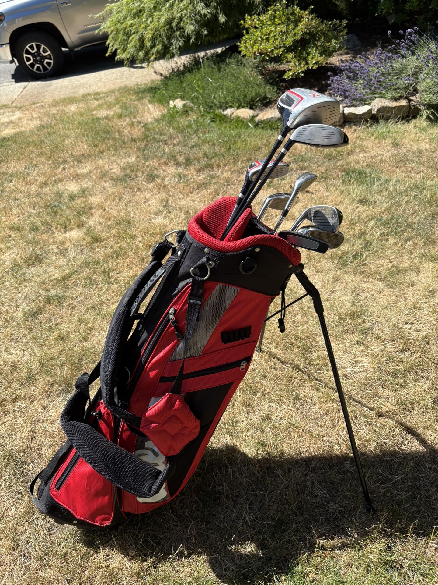 Wilson Golf Clubs and Bag - Excellent Condition