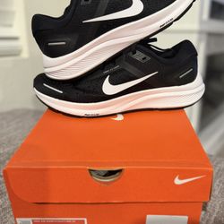 Nike Air Zoom Structure 23