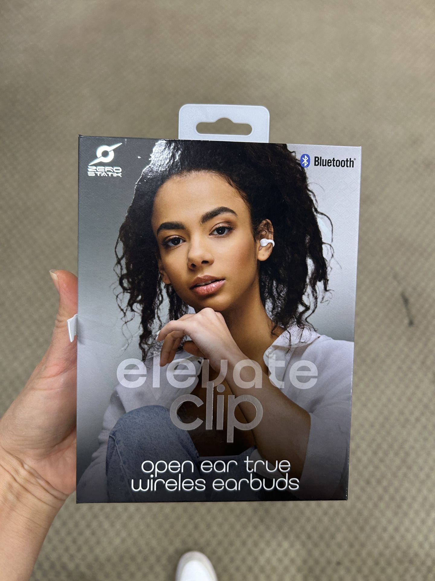 NWT Elevate Clip Bluetooth Earbuds