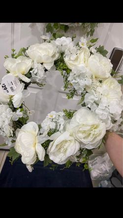 white summer Foral wreath