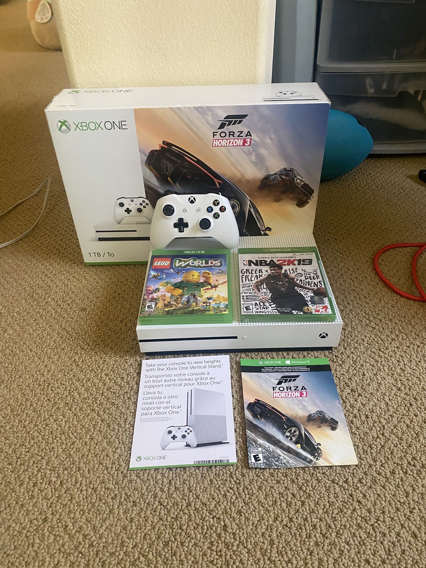 Xbox One S 1 TB Bundle