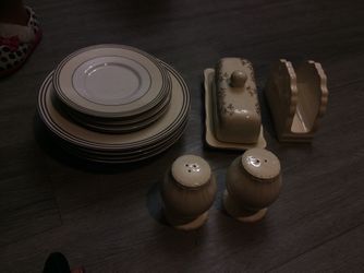 Cream color Kitchen set