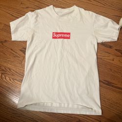 Supreme t-shirt 