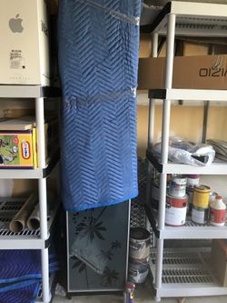 Media or display shelf