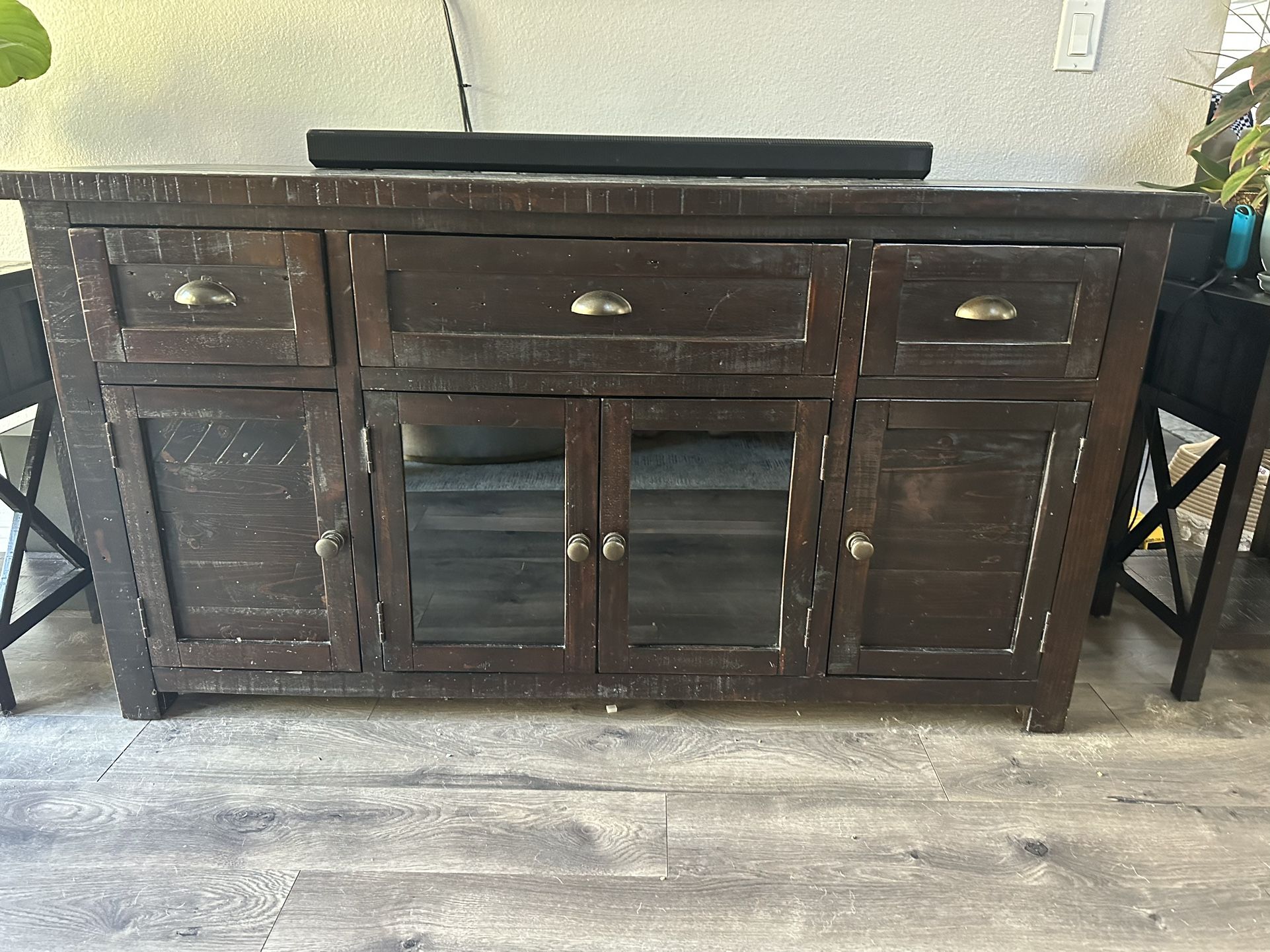 Entertainment Stand With End Tables