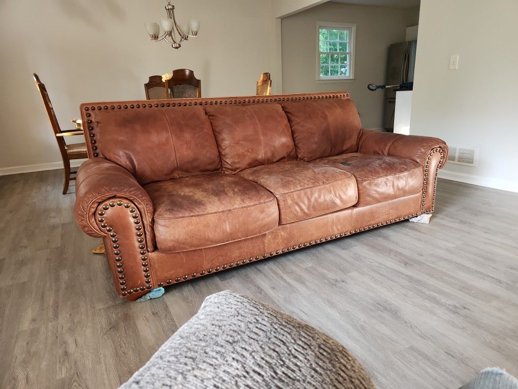 Sofa & Loveseat