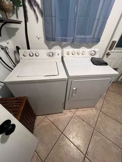 GE Washer/dryer set