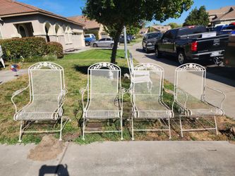 4 Metal Chairs for Sale in Manteca