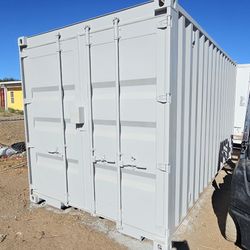 15 FOOT SHIPPING CONTAINER 
