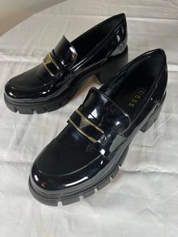 Woman shoes