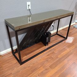 Concrete Modern Tables