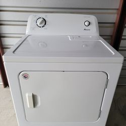 Super Large 7.0 Cubic Ft. Capacity Amana Gas Dryer!!! Amana Is Made By Whirlpool Corporation!!! Excellent Condition!!! Must See To Appreciate!!!