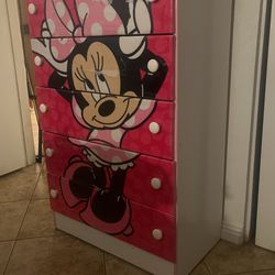 mini mouse dresser Minnie Mouse Dresser for Sale in Arrowhed Farm, CA
